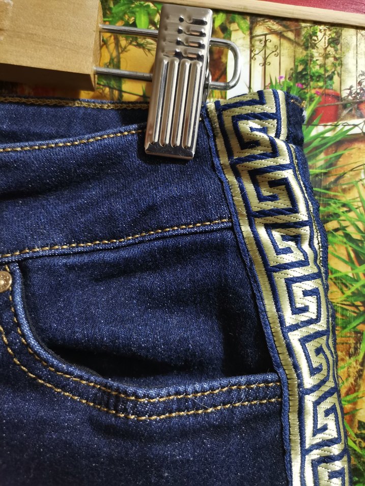 Mavi Yılan Desenli Kemerli Kadın Kot Pantolon - Görsel 2