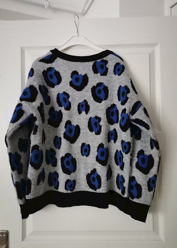 Gri Leopar Desenli Triko Kadın Kazak - Görsel 2