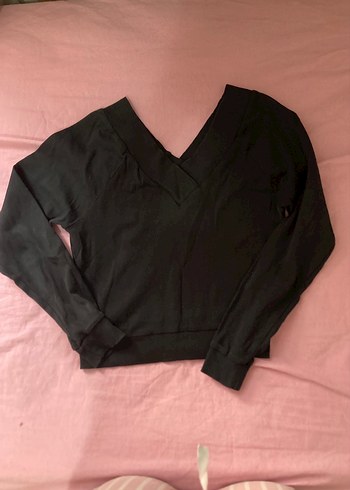Siyah V Yaka Uzun Kollu Kadın Sweatshirt