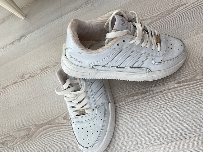 Adidas Kadın spor ayakkabı