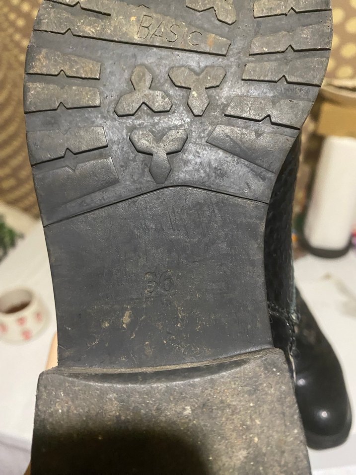 Yılan Desenli Siyah Gotik Kadın Botu - Görsel 3