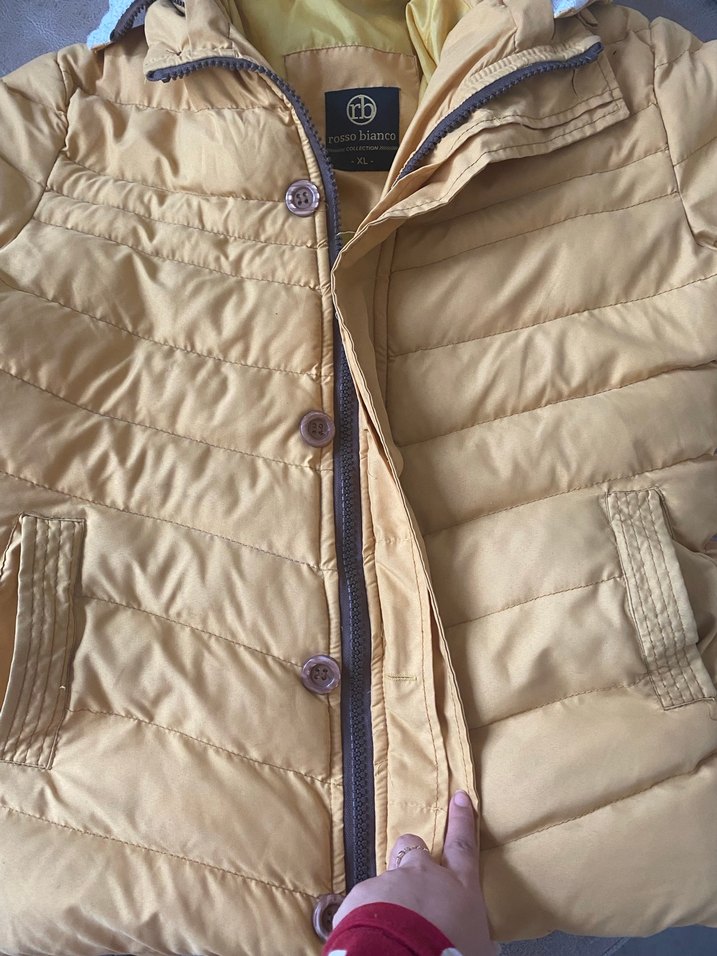 Sarı fermuarlı mont - Görsel 3