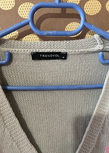 Gri V Yaka Salaş Kalp Desenli Hırka - Görsel 2