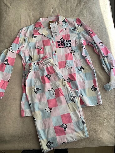 m Beden çeşitli Renk Pijama