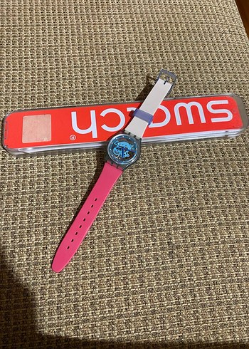 Swatch Renkli Kemerli Kadın Saat