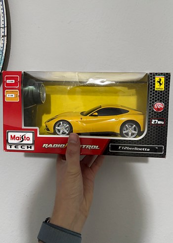Maisto Sarı F12berlinetta Kumandalı Oyuncak Araba