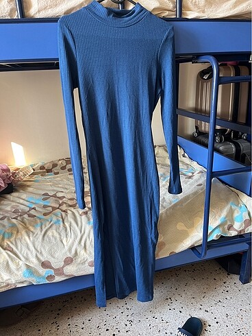 s Beden Milla yırtmaclı elbise