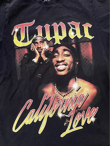 Tupac t-shirt