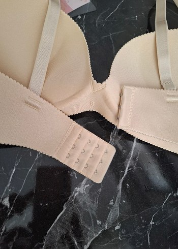 Minimalist Bej Dikişsiz Sütyen - Görsel 4