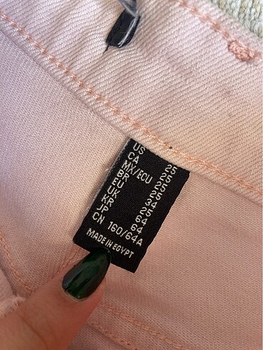 Toz pembe şort - Görsel 3