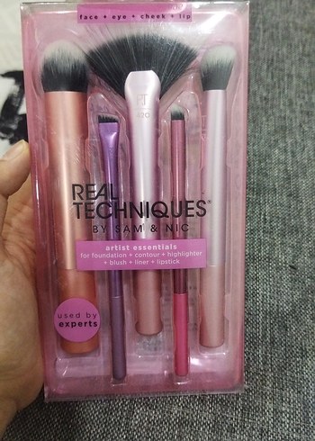 Real Techniques Artist Essentials Makyaj Fırça Seti