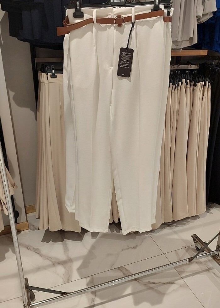 Kemerli beyaz şık pantolon bel 40cm ?boy93 cm? basen 100 cm ?pac - Görsel 4