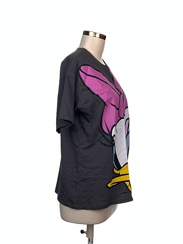 LC Waikiki LC Waikiki T-shirt %70 İndirimli.