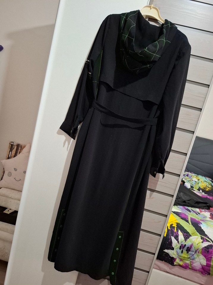 Nakışlı Siyah Kadın Uzun Kemerli Kaban - Görsel 5