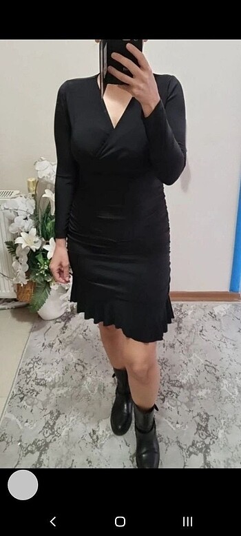 m Beden #ETEK UCU FIRFIRLI UZUN KOLLU ELBİSE#