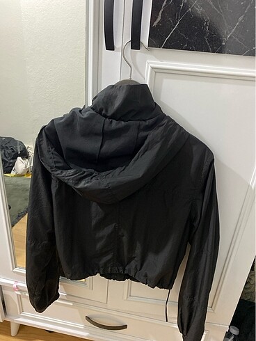 Pull and Bear Yağmurluk