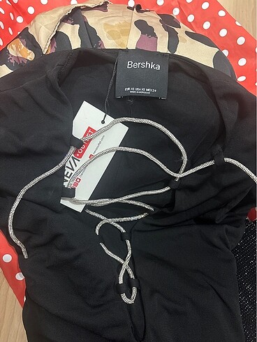 xs Beden siyah Renk Bershka elbise