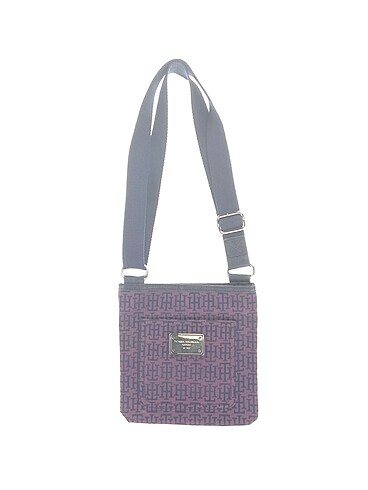 Tommy Hilfiger Çapraz Çanta %70 İndirimli.