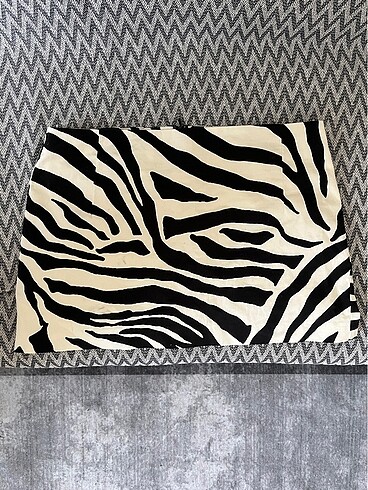 l Beden Mango Zebra desenli etek