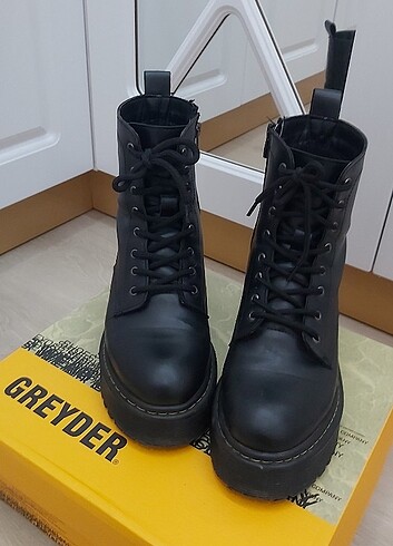 37 Beden siyah Renk Kalın Tabanlı Bot/Postal