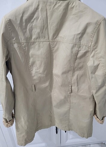 m Beden Trenchcoat