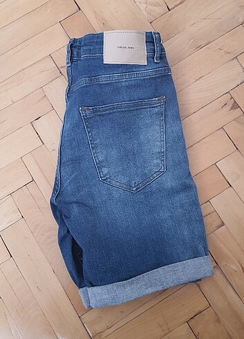 32 Beden DeFacto Jeans Kot Şort