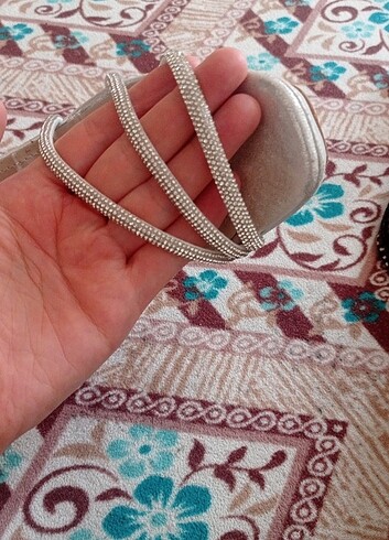 Diğer topuklu sandalet