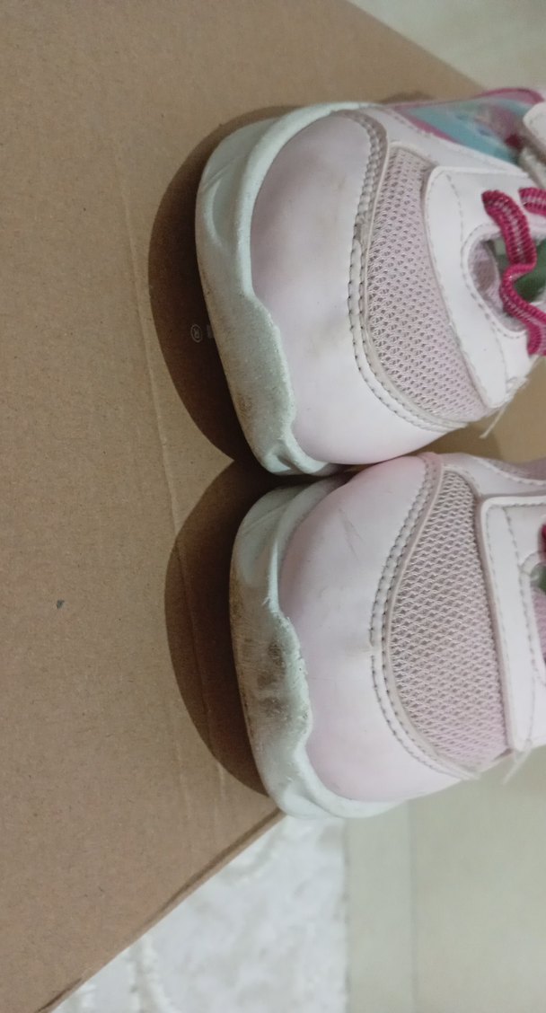 Kız Çocuk Renkli Baskılı Spor Ayakkabı - Görsel 3