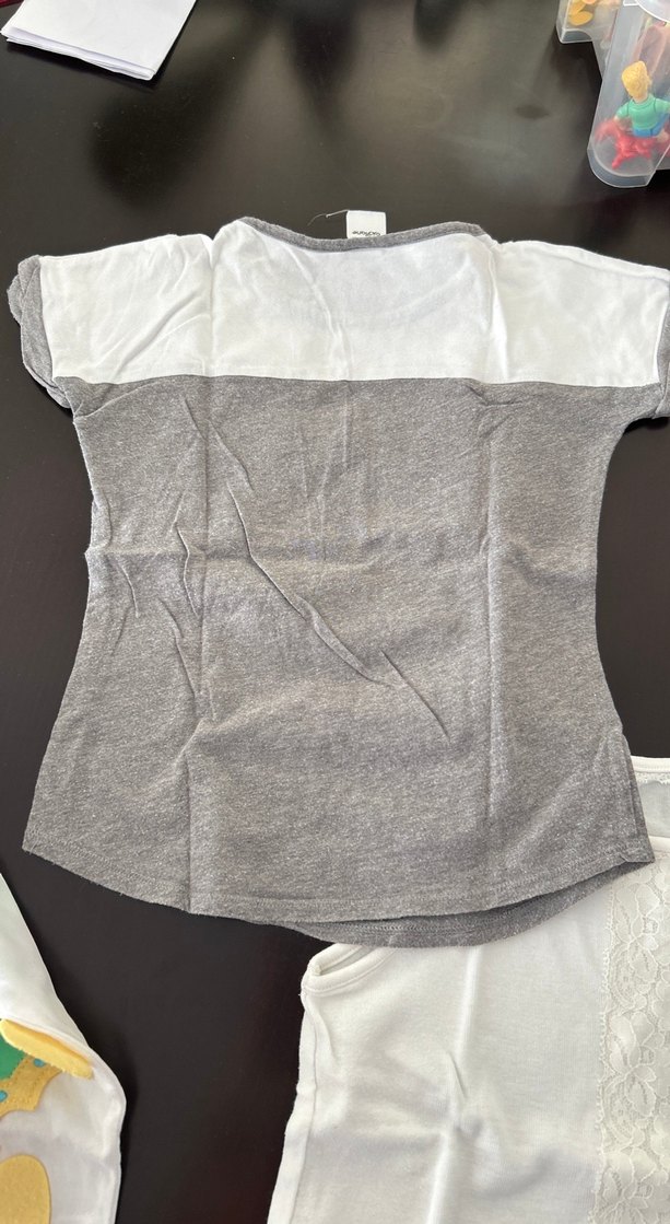 Gri Kısa Kollu Dantelli Tişört 5-6 yaş - Görsel 3