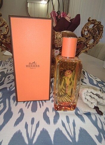 Hermes HERMES AMBRE NARGİLEU PARİS Erkek parfüm..