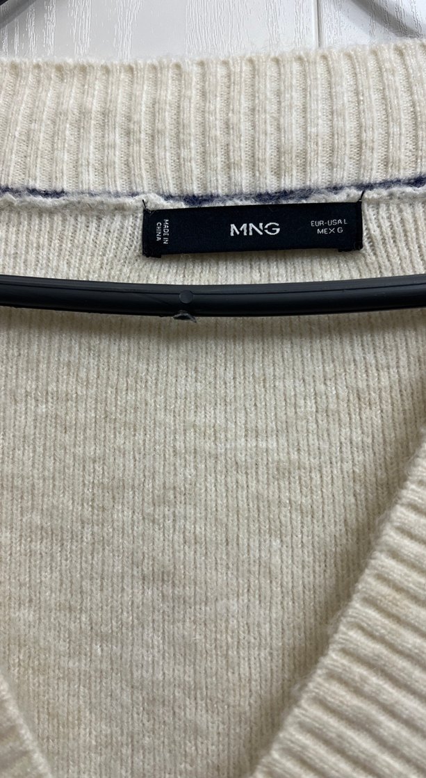 Mango V Yaka Çizgili Beyaz lacivert Örgü Kadın Kazak - Görsel 2