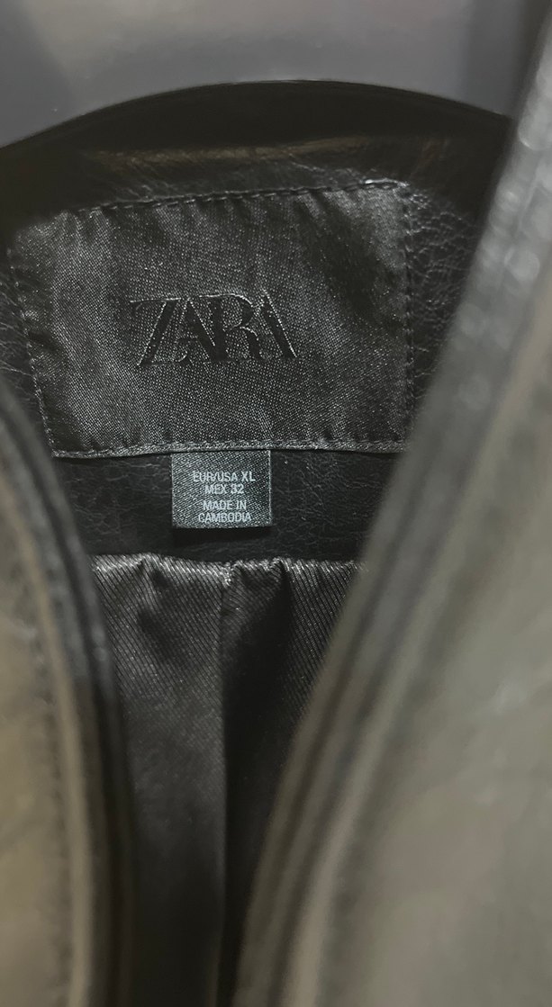 Zara Siyah Deri Kadın Ceket Bel Detaylı - Görsel 3