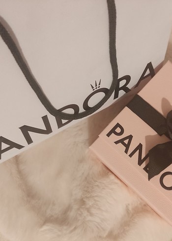 Beden gri Renk Pandora Asil Kalp Yüzük