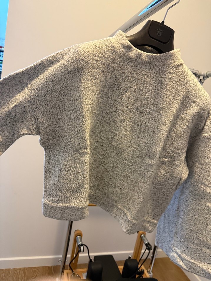 Gri Yüksek Yakalı Kadın Triko Kazak - Görsel 3