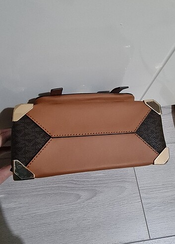 Beden Michael Kors çanta