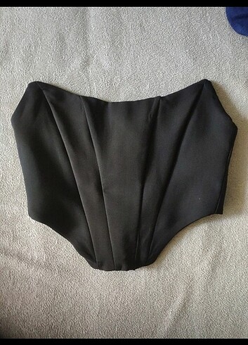 Trendyol crop. Bady