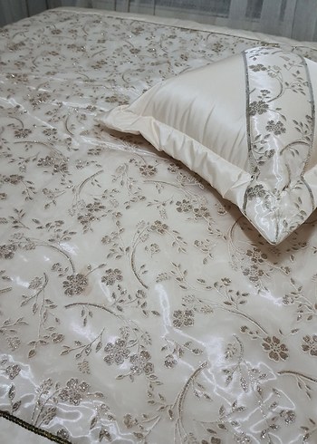 İşlemeli Çift Kişilik Yatak Örtüsü Seti - Görsel 8