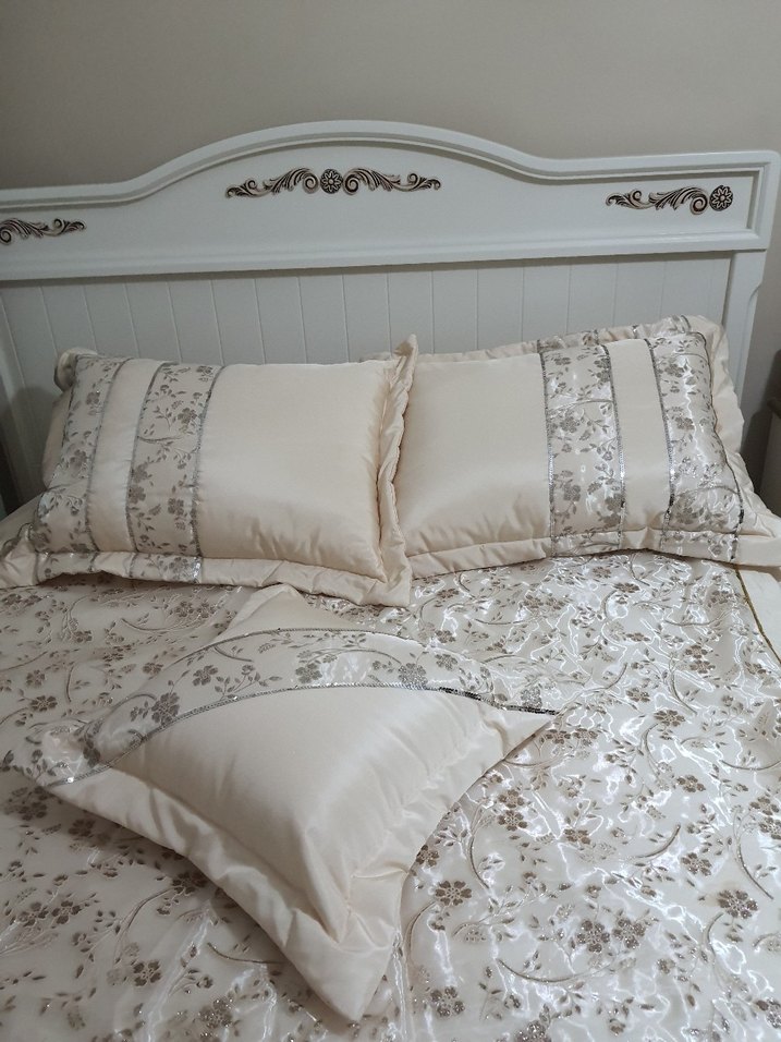 İşlemeli Çift Kişilik Yatak Örtüsü Seti - Görsel 4