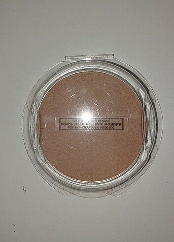 Shiseido medium ivory sprf30 pudra