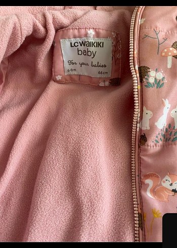LC Waikiki Pembe Kapüşonlu Bebek Tulumu