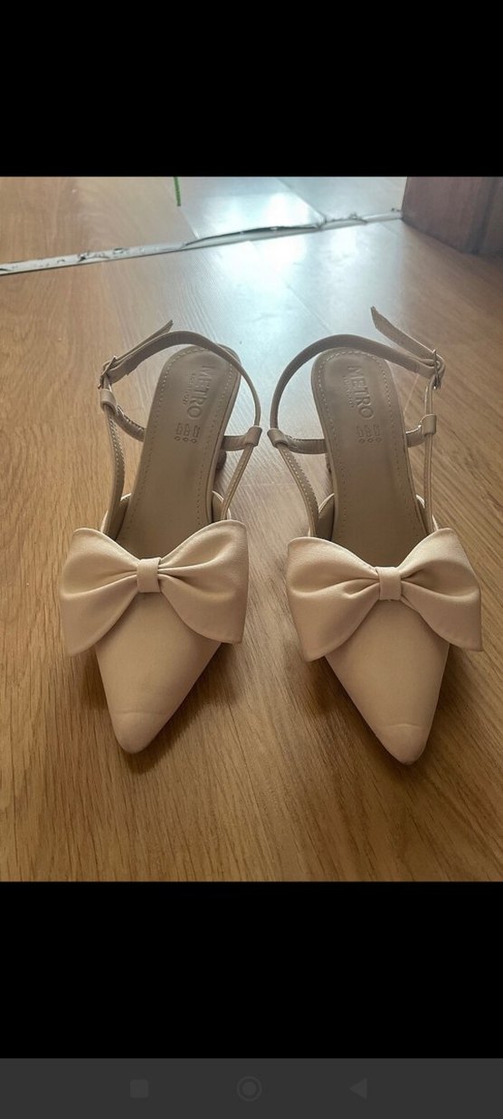 Fiyonklu Beyaz Stiletto Kadın Abiye Ayakkabı - Görsel 2