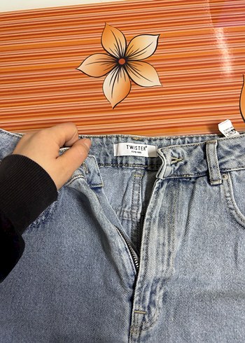 Düğmeli Gri Mini Denim Şort - Görsel 2