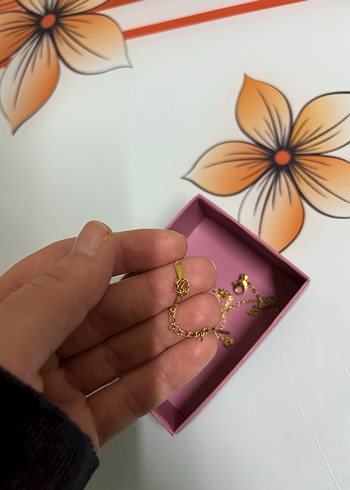 Altın Renkli Zincir Detaylı Midi Kolye - Görsel 3