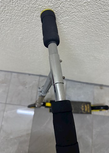 Hot Wheels Çocuk Scooter'ı