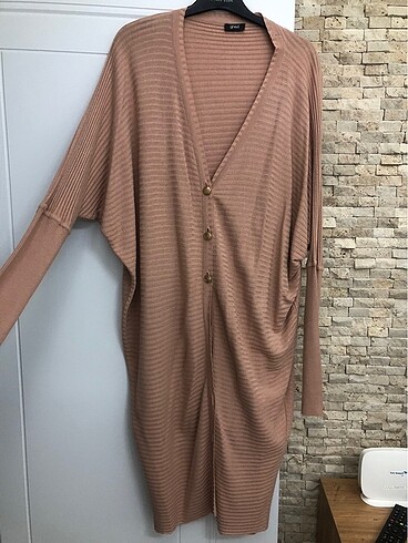 Düğmeli Hırka