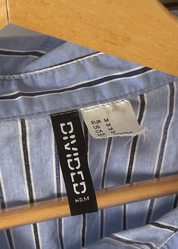 Düğmeli Uzun Kollu Mavi Kadın Gömlek - Görsel 4