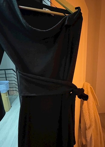 Zara Siyah Uzun Asimetrik Elbise - Görsel 9