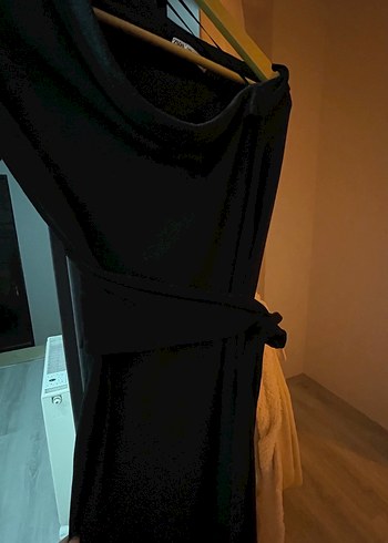 Zara Siyah Uzun Asimetrik Elbise - Görsel 14