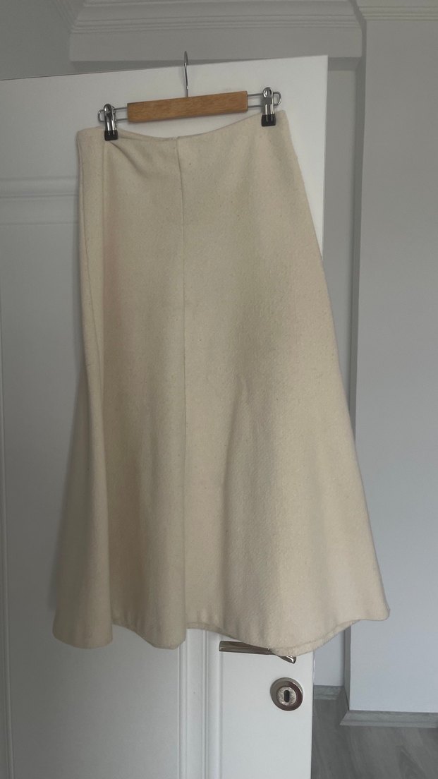 Krem V Yaka Kadın Süveter ve Etek - Görsel 5