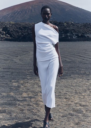 Zara Beyaz Bluzu - Görsel 2